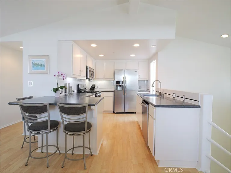 440 Marine Pl — Photo 15