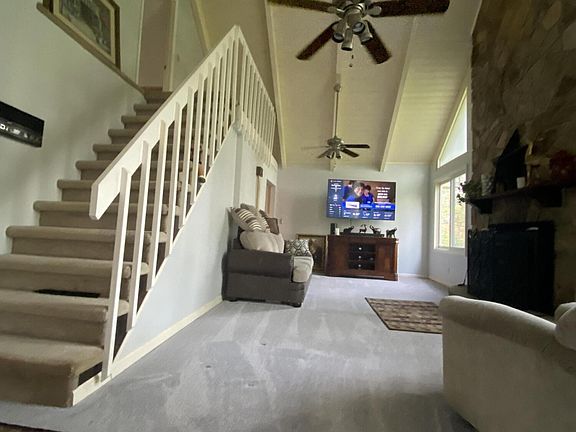 5th image of 386 New Midway Rd