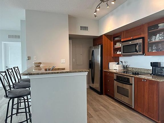 4th image of 675 NW Flagler Ave APT 403