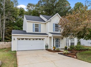 9116 Erinsbrook Dr, Raleigh, NC 27617