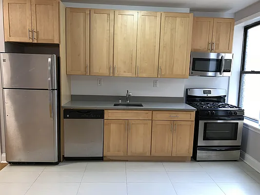 Rented by Beekman Street Realty | media 5