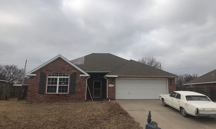1st image of 1519 N Shetland Dr