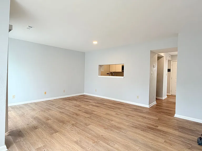 3872 Staffordshire Ln — Photo 10