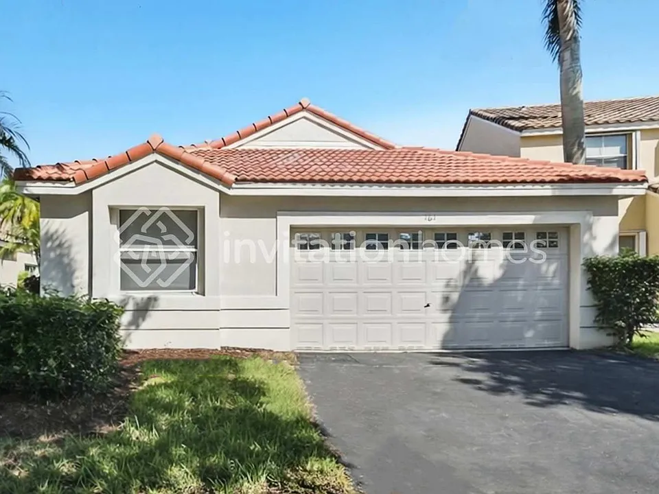 161 E Bayridge Dr