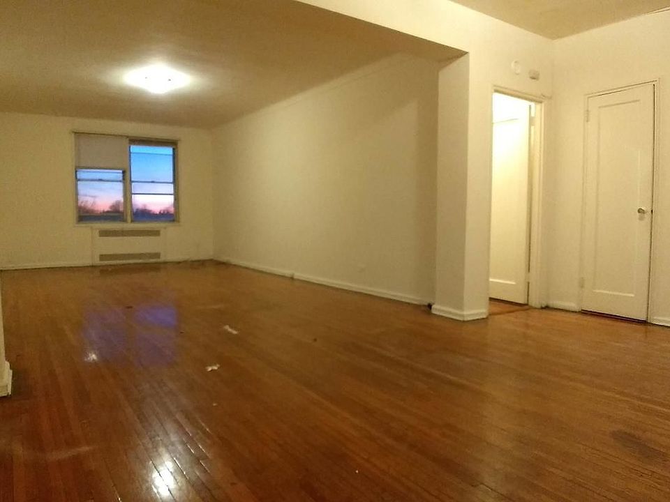 1st image of 515 Avenue I APT 4B
