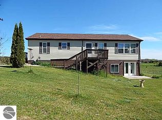 10655 W Geers Rd, Mc Bain, MI 49657