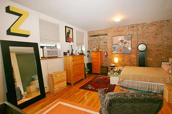 Rented by Corcoran | media 30