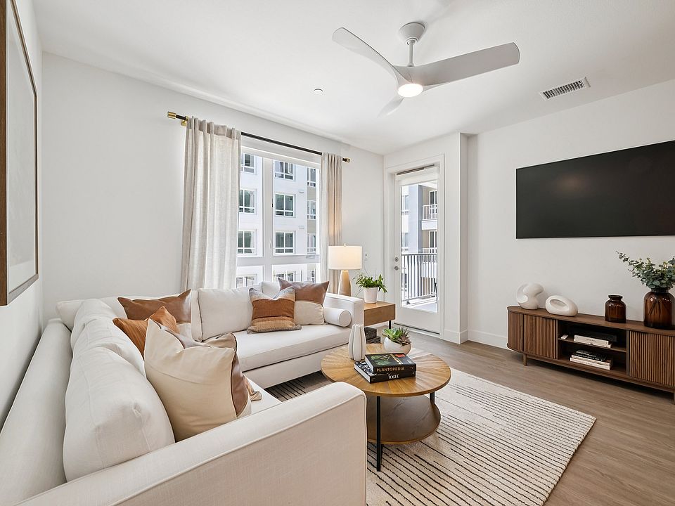 Airy living room