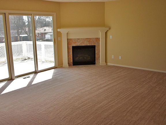 2nd image of 4537 Lowell Ave