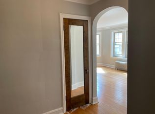 5903 N Winthrop Ave APT 2E, Chicago, IL 60660