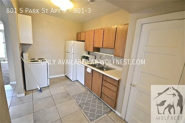 801 S Park St #3 — Photo 1