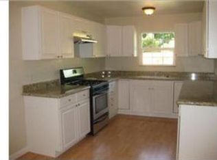 4075 Sequoia St, Riverside, CA 92503