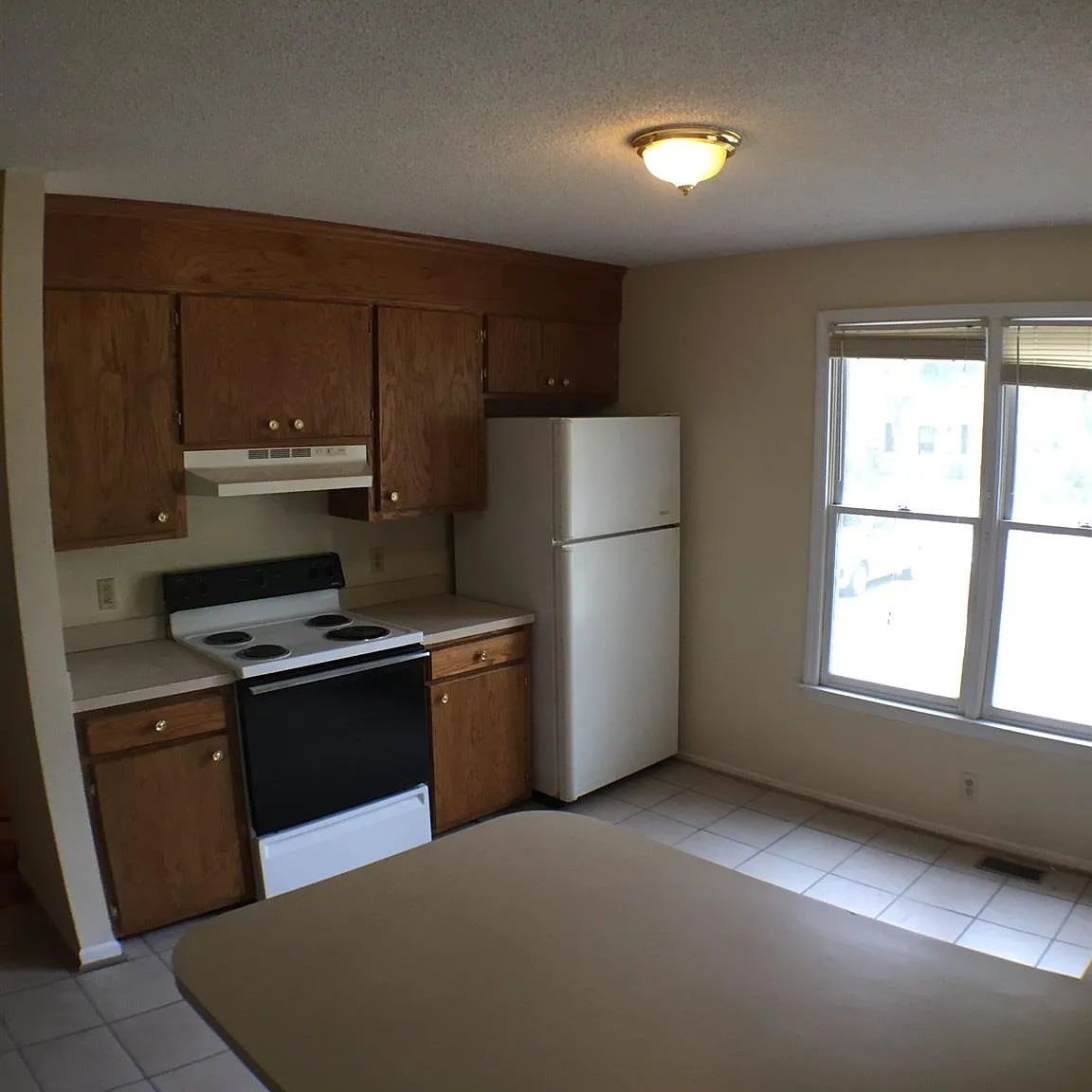 3 bed, 1106 sqft, $1,750 — Photo 4