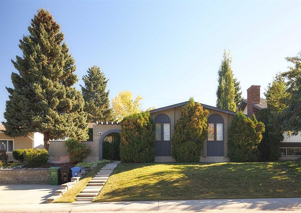 1st image of 3035 W Cedar Ridge Dr SW