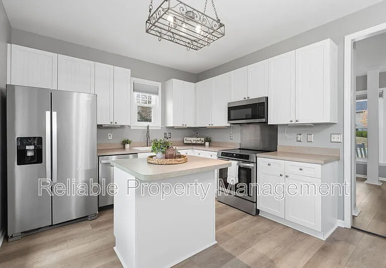 156 Haywood Ln — Photo 21