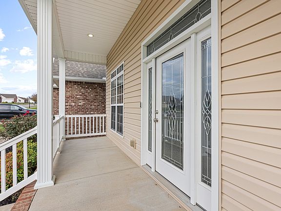 5th image of 1506 Leaf Ln