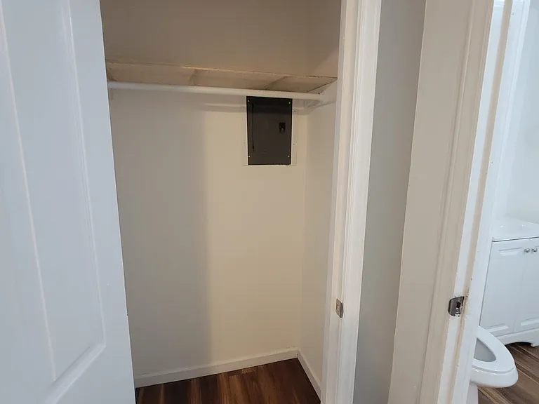 1418 Winston Dr — Photo 16