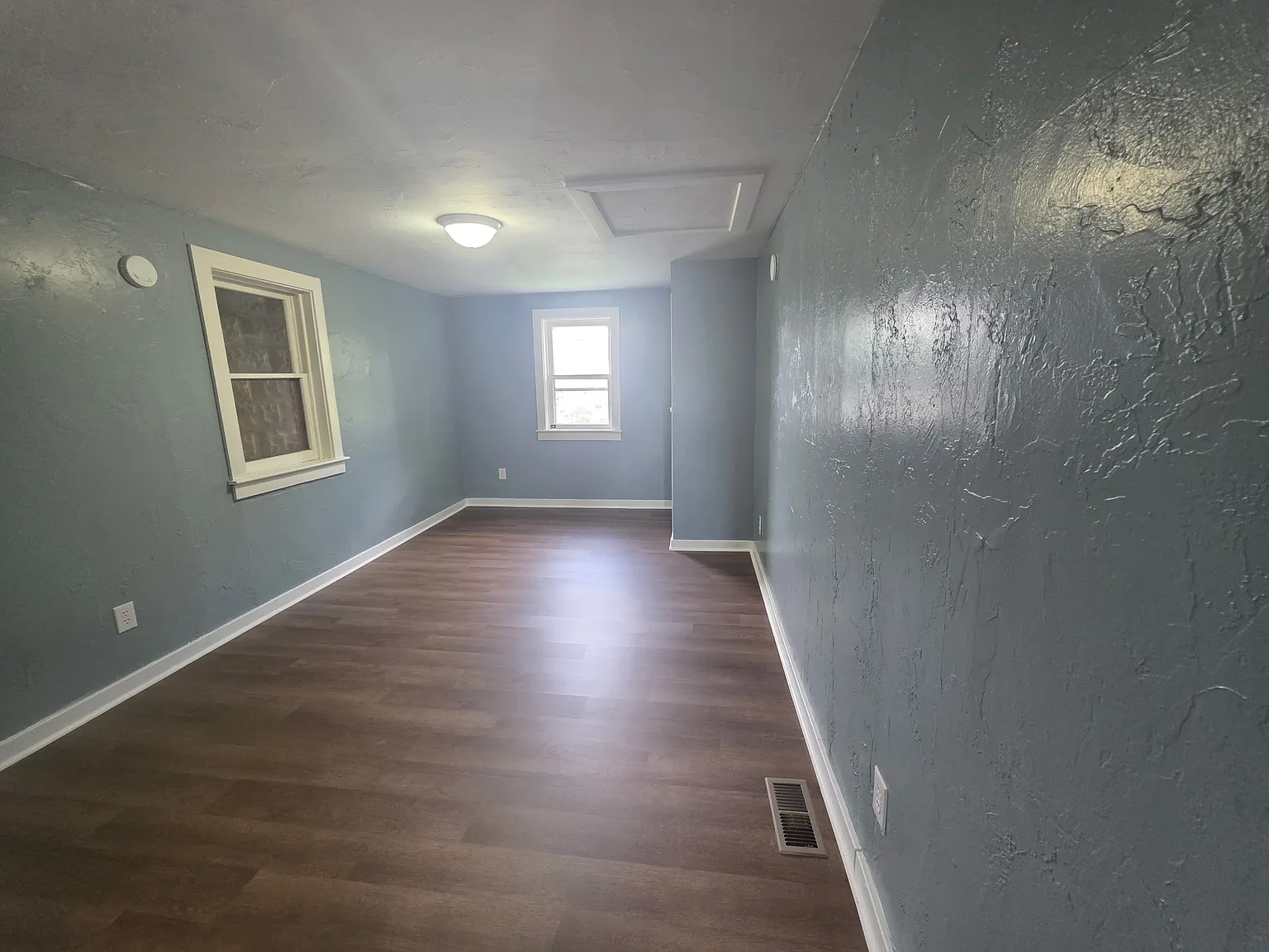 504 Broadway Street - 504 Broadway Rear 2nd Floor — Photo 3