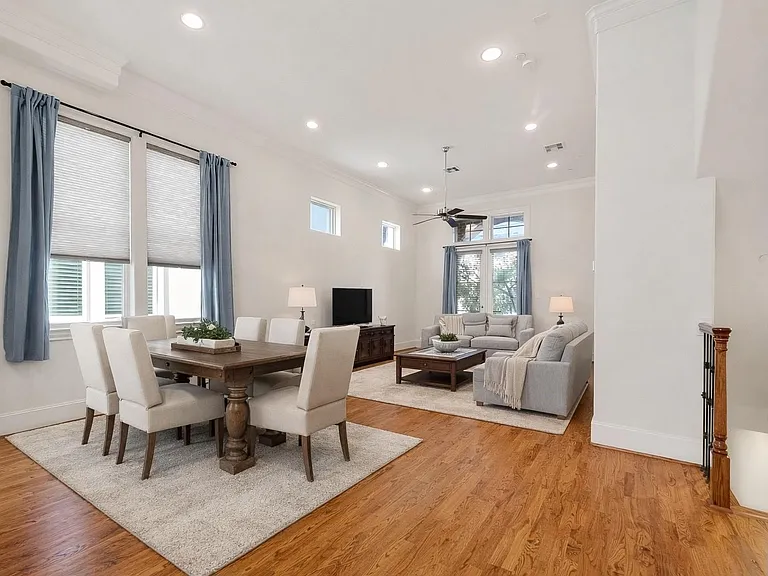 705 Delano St — Photo 22
