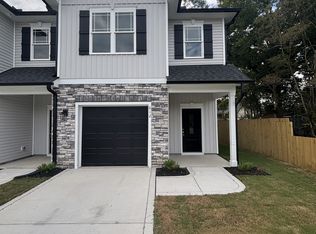 612 S Blackmon St, Benson, NC 27504