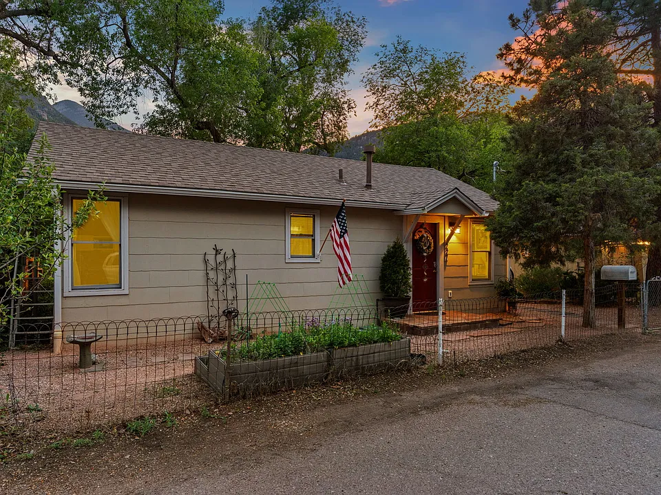 227 Pilot Knob Ave