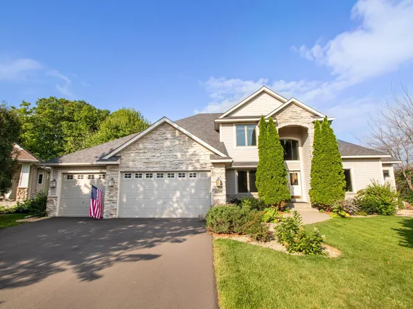 6739 Yellowstone Ln N, Maple Grove, MN 55311