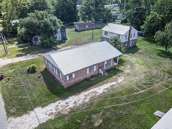 5th image of 412 Central Ave