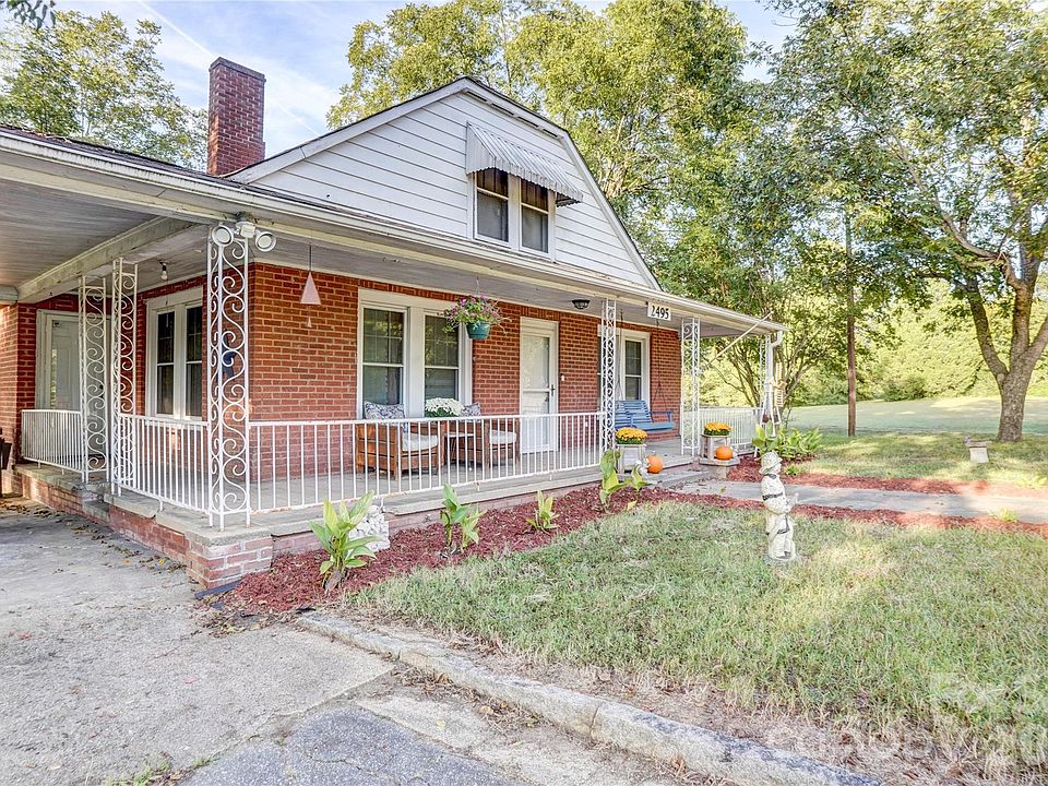 1st image of 2495 Centergrove Rd