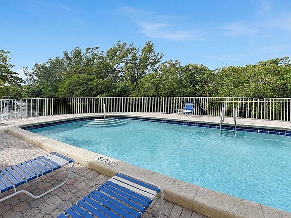2nd image of 1400 NE 57th Ct APT 205