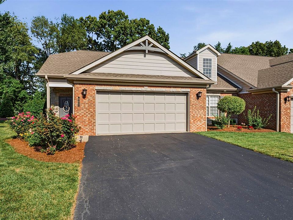 1st image of 208 Chippewa Dr Suite 402