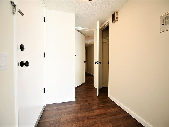 2nd image of 5401 Broadway Ter #103