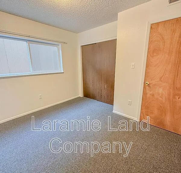 1115 Downey St #D — Photo 10
