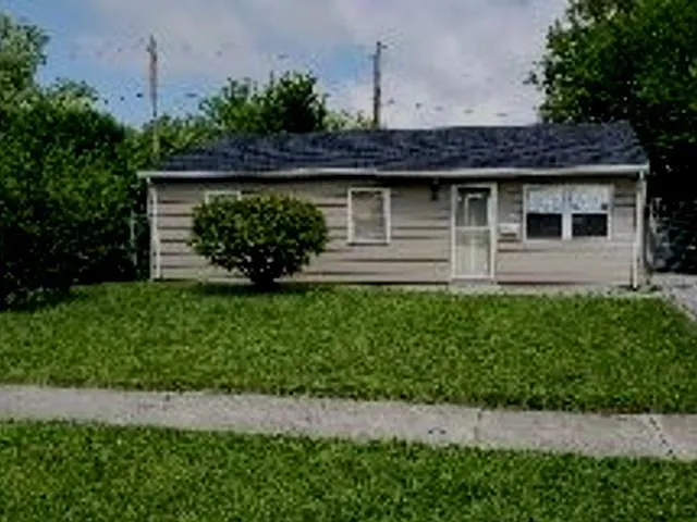 1938 Cambridge St photo 1