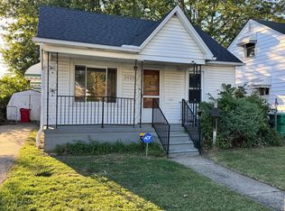 24235 Shakespeare Ave, Eastpointe, MI 48021