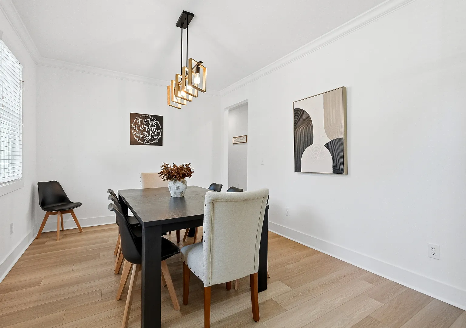2049 Chestnut Oak Trl — Photo 2