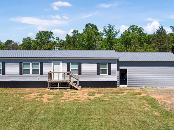 55 Macarthur Ln, Russellville, AR 72802