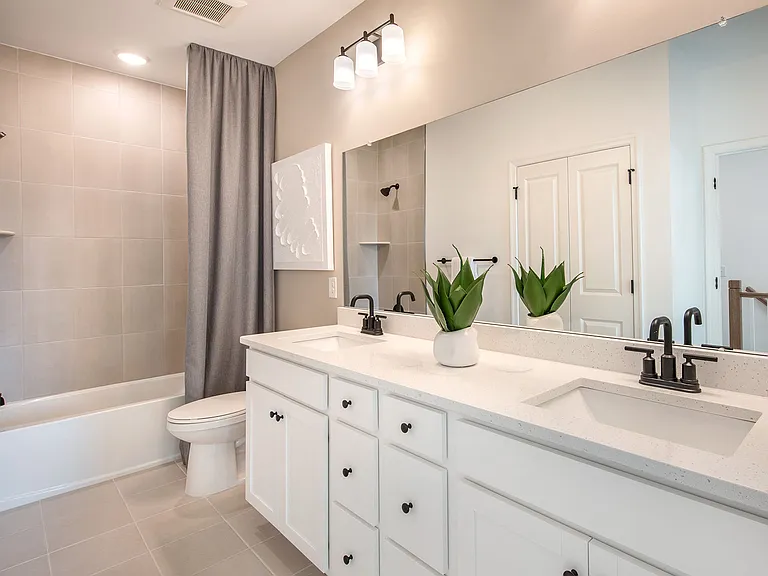200 Balsam St #207 — Photo 1