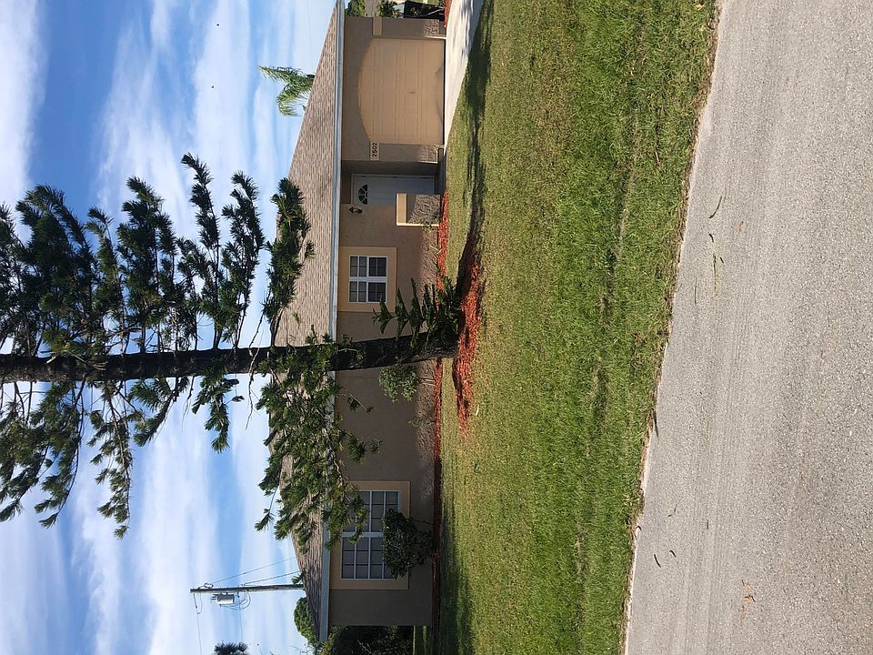 1st image of 2502 SE Caladium Ct