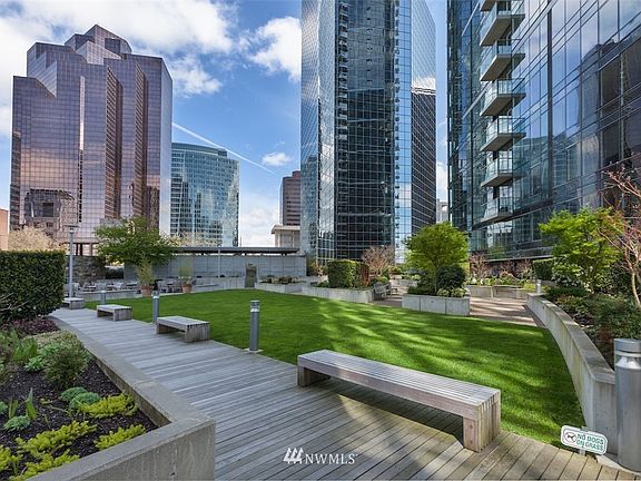 2nd image of 500 106th Avenue NE #1507