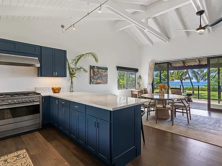 33 Hana Hwy — Photo 18