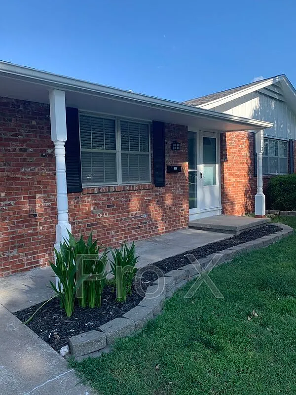3 bed, 2.0 bath, $1,700 — Photo 3