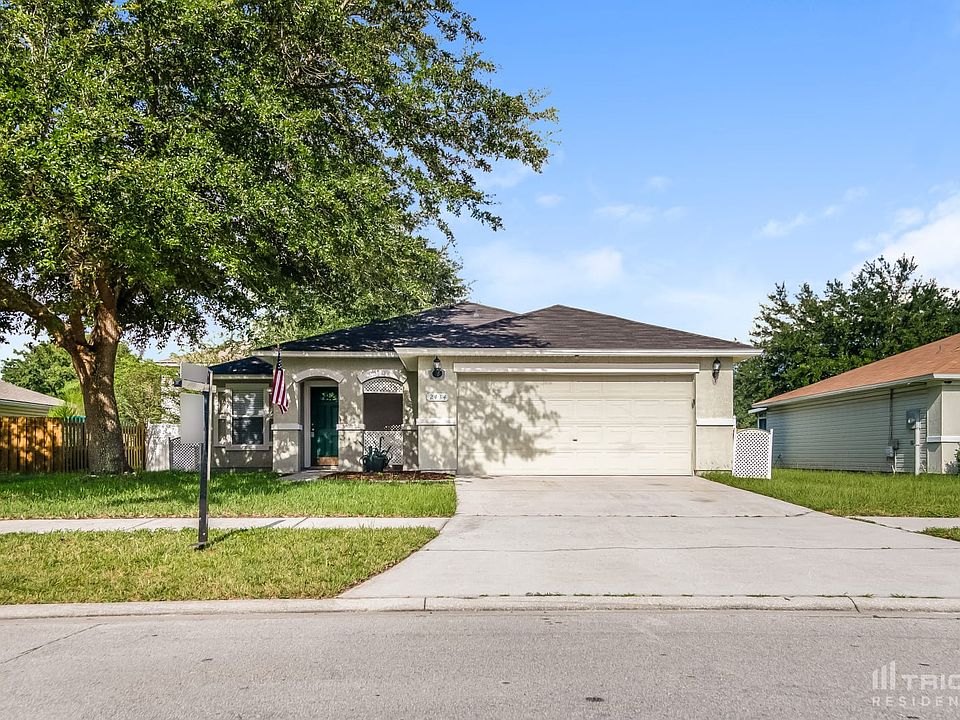 1st image of 2434 E Brian Lakes Dr