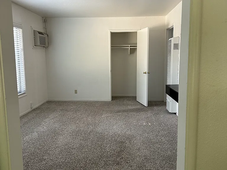 6907 21st Ave — Photo 7