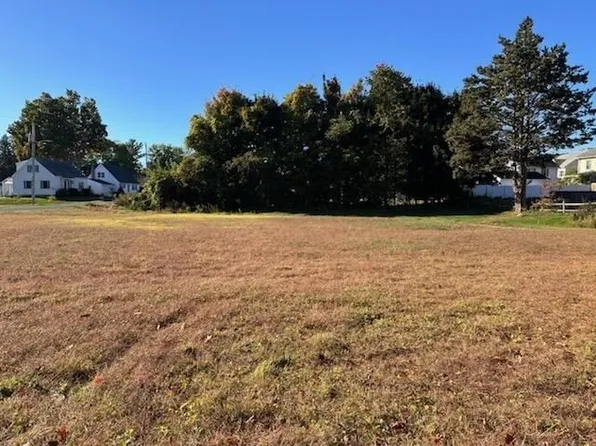 29-29A Harold Ave, Westfield, MA 01085