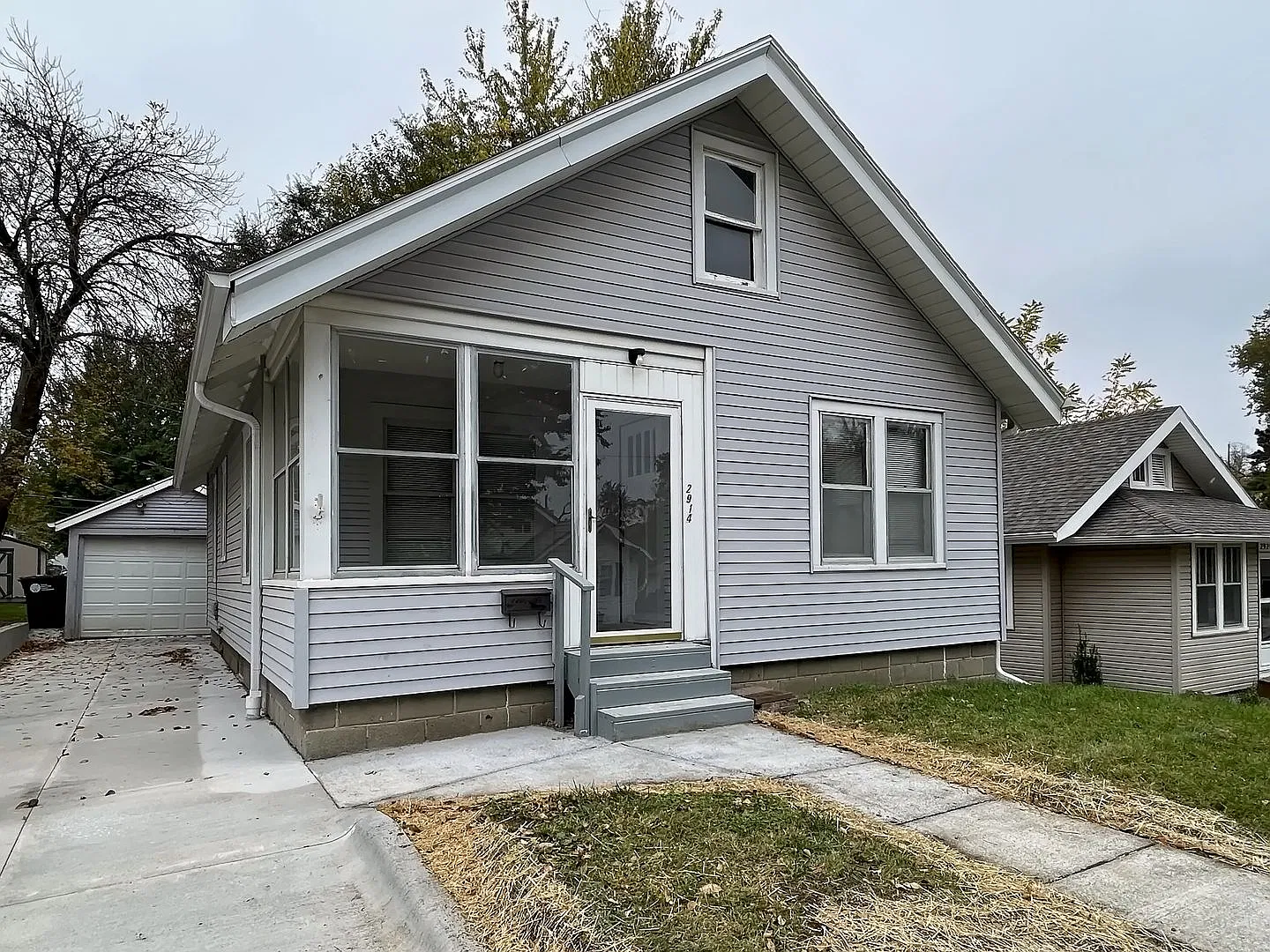2914 N 49th Ave 3 Bed/1 Bath in Benson | Hardwood Floors, Enclosed Front Porch, Detached Garage — Photo 1