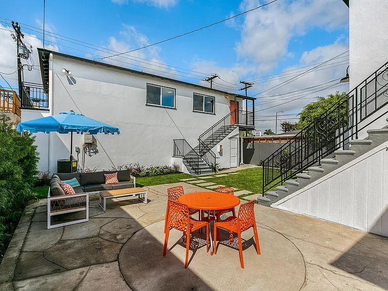 2075 Pine Ave #2075 — Photo 12