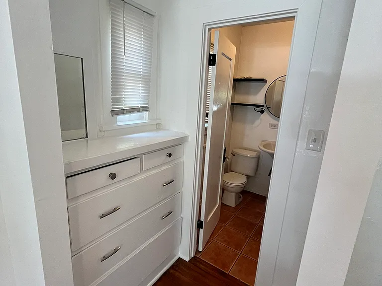 756 N Van Ness Ave #1 — Photo 10