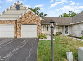 1730 Boxwood Ct, Dover, PA