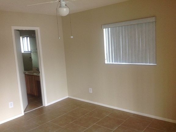 4th image of 571 Belltower Ave #2nd