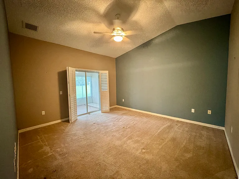 549 Golfview Ct — Photo 10